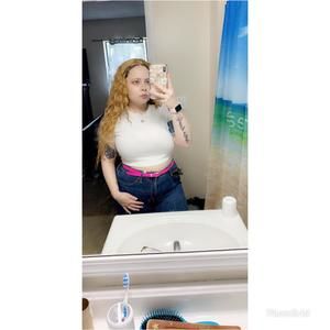 Meet your Posher, Lexi